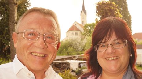Elisabeth Fischer und Johann Weiß haben Notfall- und Vorsorgemappen für Rieder Senioren entwickelt.