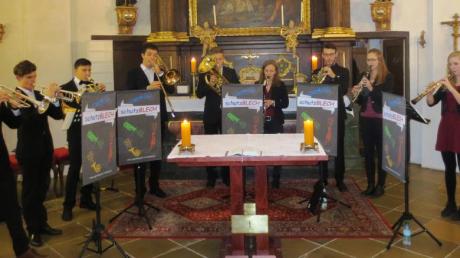 Ensembles der Jugendkapelle gaben ein Adventskonzert in St. Stephan. 	