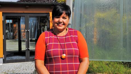 Maria Pletschacher liebt den kleinen Innenhof der „grünen Grundschule“ in Eurasburg. 