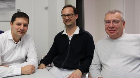 Die Belegärzte der Friedberger Geburtshilfe: (von links) Dr. Radu Rizea, Klaus Wiegand und Boris Kargol. Das Aus der Geburtshilfe in Aichach habe auch die werdenden Mütter in Friedberg verunsichert, berichten sie. 
