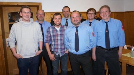 Der Vorstand der Feuerwehr Laimering: (von links) Stefan Wünsch, Hans-Werner Nell, Christian Kistler, Michael Römmelt, Günther Römmelt, Franz Treffler und Josef Rottenwaller. 	