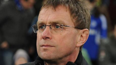 Ralf Rangnick gilt als aussichtsreichster Kandidat für den Trainerposten auf Schalke. dpa