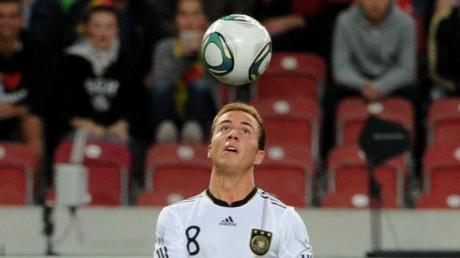 Mario Götze kann alles am Ball. In der EM-Qualifikation muss sich der Dortmunder allerdings gedulden.