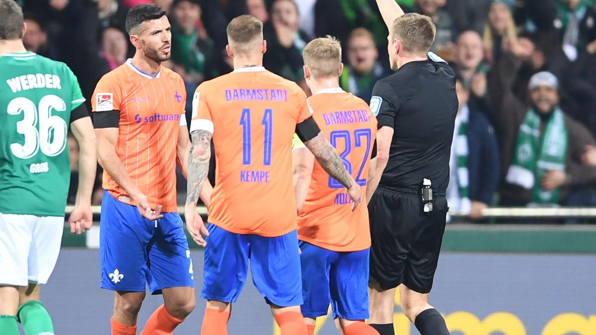 #2. Liga: Werder gewinnt Spitzenspiel gegen zehn Darmstädter