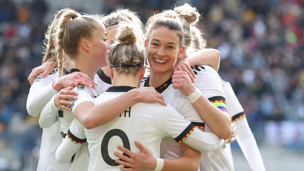 Frauen-EM 2022 im Fußball Deutschland - Finnland live im Free-TV and Stream heute am 16.07.22