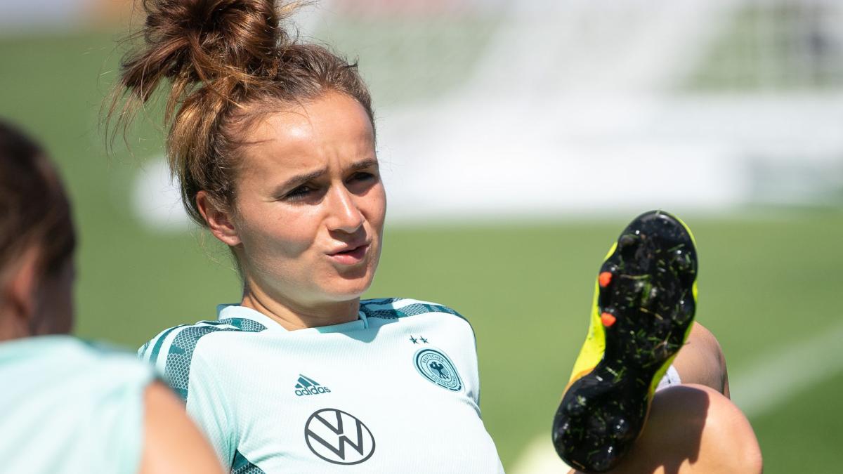 #Nationalspielerin: Lina Magull für Mindestlohn in 1. und 2. Bundesliga