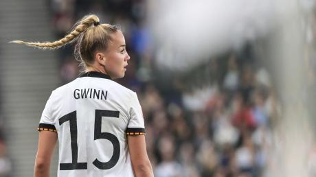 Wann und wo spielt die deutsche Frauen-Fußball-Nationalmannschaft 2023 und 2024? Wir haben alle Termine für Sie als Spielplan zusammengefasst. Hier zu sehen: Giulia Gwinn.