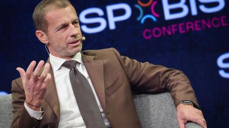 UEFA-Präsident Aleksander Ceferin bei einem Podiumsgespräch auf der Branchenkonferenz SpoBis.