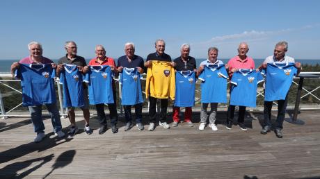 Die WM-Spieler der DDR-Nationalmannschaft von 1974 treffen sich zum 50-jährigen Jubiläum an der Ostsee in Dierhagen.