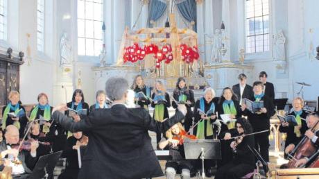 Mit „Adiemus – Songs of Sanctuary“ eröffnete der Frauenchor Corda Vocale unter Leitung von Bernhard Löffler am vergangenen Sonntag in der Burgauer Stadtpfarrkirche den „Musikalischen Frühling im schwäbischen Barockwinkel“.  