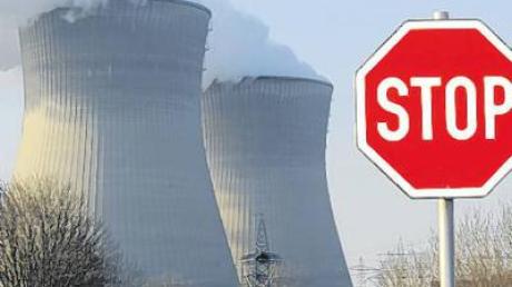 Stopp: Block B des Kernkraftwerks Gundremmingen wird bereits 2017 vom Netz gehen. Block C soll 2021 abgeschaltet werden.  