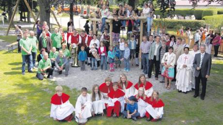 Da wollten alle dabei sein: In Echlishausen wurde neben dem Jubiläum des Gartenbauvereins die Einweihung des Spielplatzes gefeiert.  