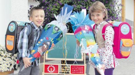Einen guten Start in das neue Schuljahr wünscht die GZ allen Schulkindern im Landkreis. Die Zwillinge Tamara und Sebastian Weber aus Ebersbach freuen sich auf ihren ersten Schultag.  