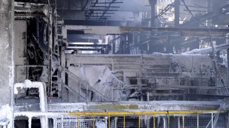 Voraussichtlich zehn bis 15 Millionen Euro entstanden beim Brand der Wanzl Metallwarenfabrik in Leipheim.