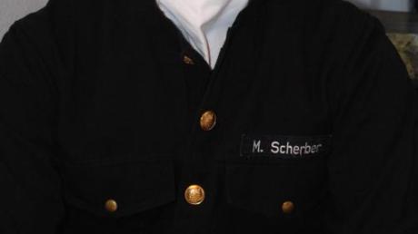 Maximilian Scherber aus Ichenhausen ist Schwabens jüngster Kaminkehrermeister mit eigenem Kehrbezirk.  