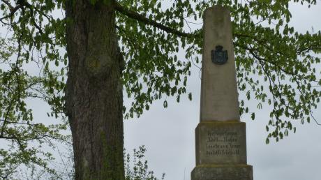 Auf dem Bubesheimer Berg („Schopfeler“) steht das Denkmal für Herzog Adolph von Nassau und seine „brave Armee“. 