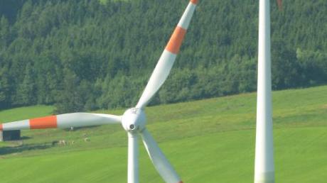 Die Diskussion um Flächen für Windkraft bei Autenried geht weiter.  

