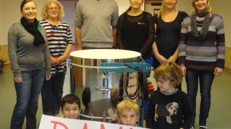 Das Bibertaler Jugendcafé wird aufgelöst. Aus den Rücklagen spendete der Vorstand jetzt 2500 Euro an das Kinderhaus in Bühl, mit denen ein Keramikbrennofen angeschafft werden konnte. 
