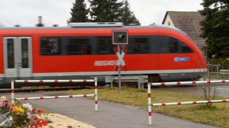 Am Bahnübergang an der Ulmer Straße in Günzburg starben im Dezember 2012 zwei 15-jährige Mädchen. 