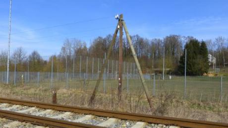 Diebe haben an der Bahnstrecke Günzburg-Mindelheim 2400 Meter Kupferkabel gestohlen. 