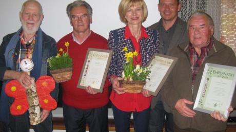 Ehrungen beim Verein für Gartenbau und Landespflege Echlishausen: (von links) Otto Seiler, Peter Kreutle, Brigitte Schelkle, Reiner Gruner und Ludwig Herbst. 
