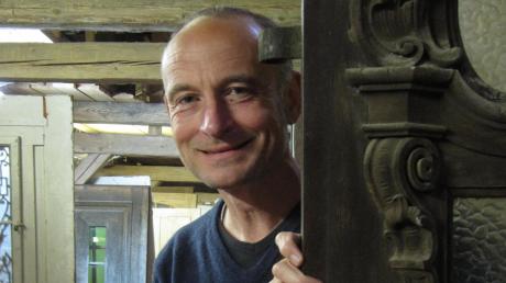 Marc Pollack ist der Begründer des Antikwerks Gut Glaserhof. Bei Breitenthal werden Schätze aus Abrisshäusern wie Türen oder Dielen restauriert. Um antike Baumaterialien gebe es gegenwärtig einen richtigen Hype. 