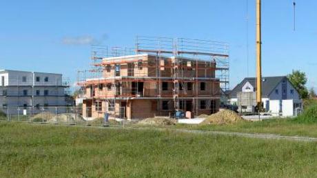 Baupläne in Jettingen-Scheppach verärgern Anwohner, sollen aber trotzdem umgesetzt werden.