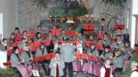 Ein großartiges Konzert in einer kleinen Kirche. Am Sonntag veranstaltete der Musikverein Kemnat in der St.-Georg-Kirche sein Jahreskonzert.  

