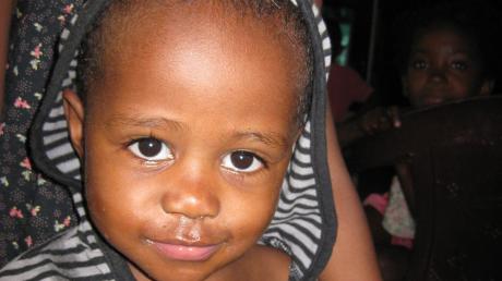 Der Verein Auxilium kümmert sich um verstoßene Kinder oder Waisen auf der Insel Madagaskar. 