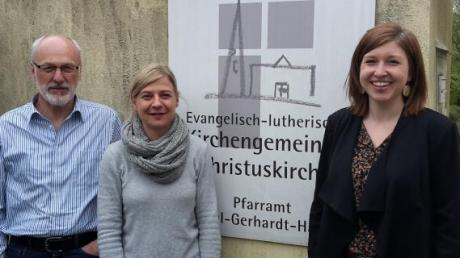 Die Sozialberatung bei der evangelischen Kirche in Burgau (von links): Joachim Biedermann, Heike Wiedenmayer, Julia Ruf. 	