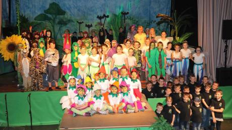 Ein buntes Spektakel mit Musik und Tanz bieten Kinder der Grundschule Waldstetten am Samstag und Sonntag im LCV–Heim. Sie haben das Musical „Wimba und das Geheimnis im Dschungel“ einstudiert.  	