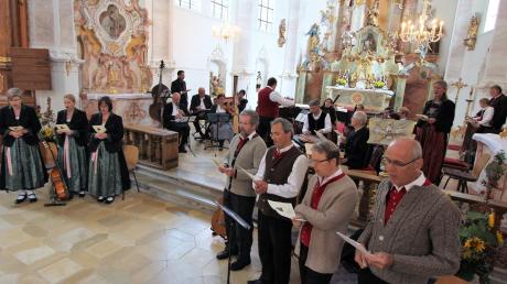 Beim 45. Mariensingen in der Wallfahrtskirche Allerheiligen bildete das von allen fünf Gruppen und dem Publikum gesungene Schlusslied den Höhepunkt des volksmusikalischen Nachmittags. 