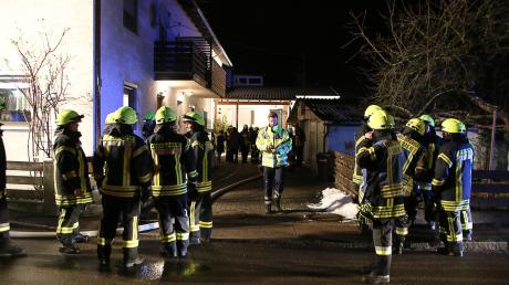 Zahlreiche Feuerwehrkräfte rückten nach Bubesheim aus.
