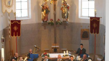 Der Chor der Pfarrkirche Maria Immaculata in Oberwaldbach war die Bühne für die Musikkapelle Freihalden-Oberwaldbach. 	