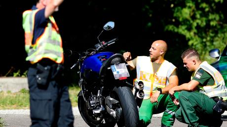 Die Polizeiinspektion Burgau kontrollierte mit Kollegen der Motorradkontrollgruppe des Polizeipräsidiums Schwaben Süd/West am Sonntag schwerpunktmäßig Motorräder.