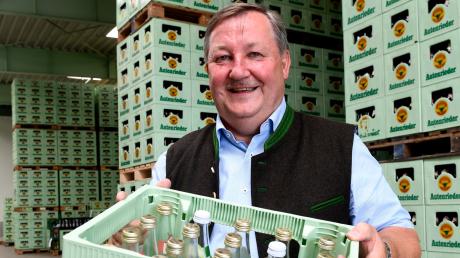 Bei der Schlossbrauerei Autenried generiert der Mineralbrunnen mehr Umsatz als die Brauerei selbst, sagt Chef Rudolf Feuchtmayr. 	