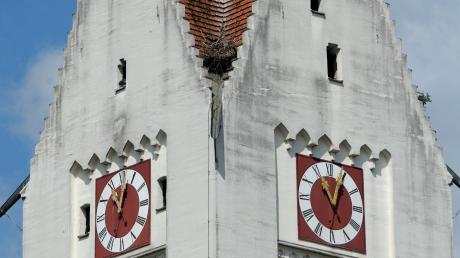 Die Kirchturmuhr von St. Martin in Unterknöringen soll repariert werden.	