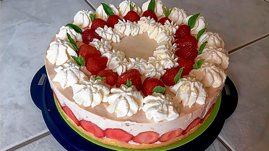 Rezept für Erdbeer-Frischkäse-Torte | Augsburger Allgemeine