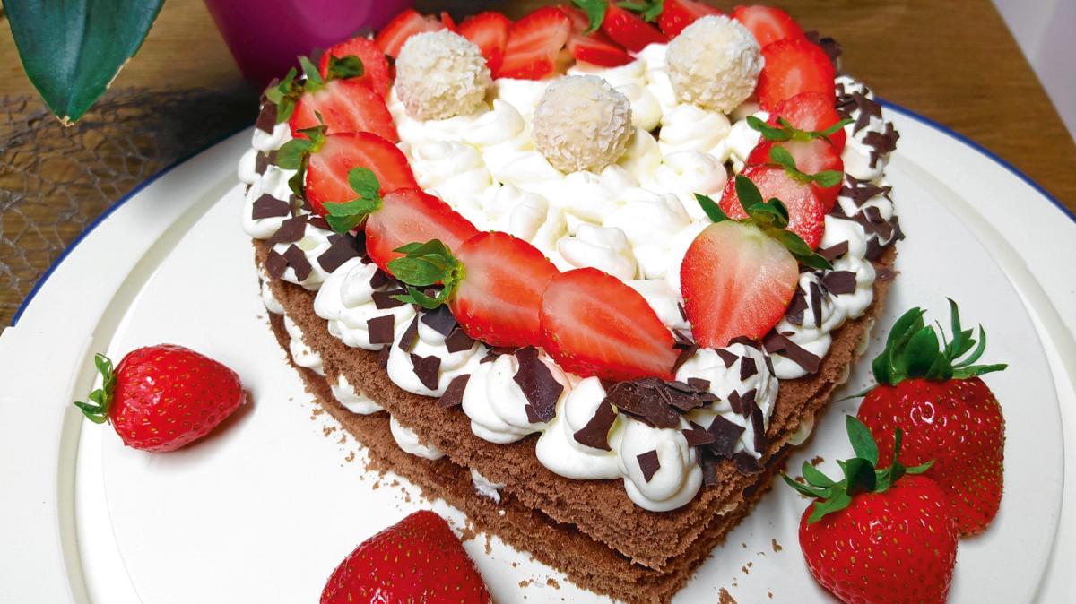 Rezept für Erdbeer-Herz-Torte