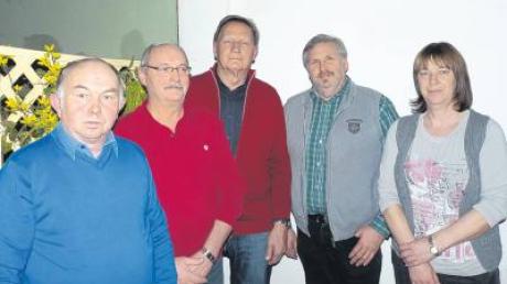 Der Kellmünzer Kleingartenverein hat gewählt (von links): Roland Dietrich, Bruno Konrad, Rudi Bäurle, Hermann und Martha Kramer. Nicht auf dem Bild sind Karin Fingerle, Gerhard Steur und Tobias Messner.  