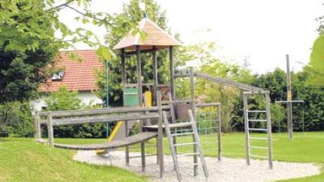 Auch der Kinderspielplatz am Brenner soll durch die neuen Hunde-Stationen vor den Hinterlassenschaften von Vierbeinern besser geschützt werden. 