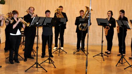 Auf Einladung des Vereins „Musikausbildung im Rothtal“ gaben rund 20 Akteure im Bucher Dorfstadl einen Einblick in das breit gefächerte Ausbildungsprogramm der Berufsfachschule für Musik.  