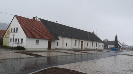 Bei der TSV-Halle im neuen Baugebiet „Altenstadt Mitte“ wurden Parkplätze angelegt. 
