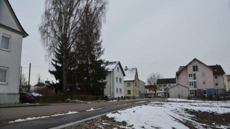 Rund um die Bauerngasse in Bellenberg kann neue Wohnbebauung entstehen, doch das hat auch mehr Verkehr und Parkplatzmangel zur Folge. 