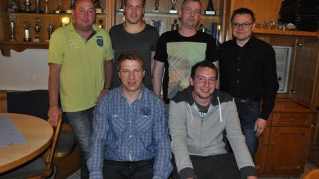 Das ist der neue Vorstand der JFG (von links): vorne sitzend: Christian Brauchle und Andreas Unglert sowie stehend: Karl-Hein Ried, Florian Huber, Daniel Gerster und Michael Zangl. 
