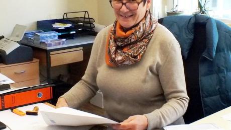 Für jeden ein freundliches Wort, ein Lächeln und Verständnis: Das zeichnet Ursula Baum aus. Seit 20 Jahren ist sie Pfarramtssekretärin in der evangelischen Gemeinde. 	