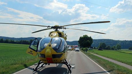 Zu einem schweren Unfall ist es am Samstagnachmittag zwischen Altenstadt und Sinningen gekommen: Zwei Menschen starben.  	
