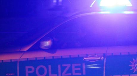 In der Nacht auf Dienstag versuchten bislang unbekannte Täter in zwei Gebäude im Industriegebiet „Im Tal“ in Filzingen einzubrechen.