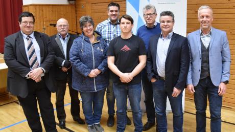 Die Gemeinderatskandidaten des CSU-Ortsverbands Osterberg für die im März stattfindende Kommunalwahl. 	 	