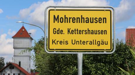 Um möglicherweise rassistische Bezeichnungen von Straßen und Hotels wird gerade viel diskutiert. Das sagen die Bewohner des Kettershauser Ortsteil Mohrenhausen zu ihrem Dorfnamen.  	